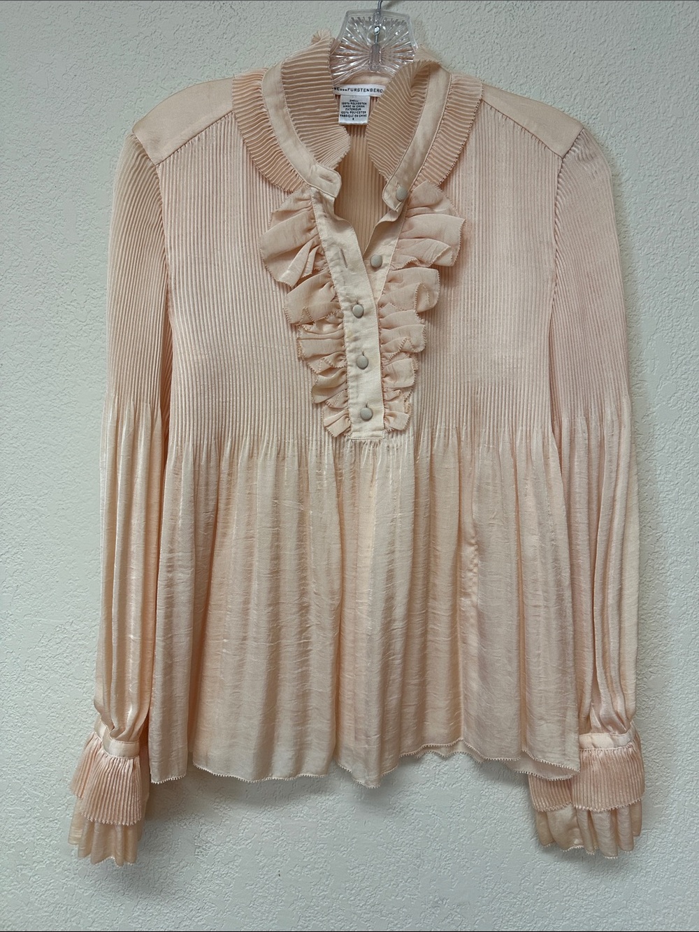 Diane Von Furstenberg Pale Peach Ruffle-Front Long Sleeve Blouse size S